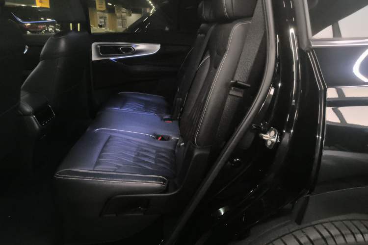 Used GAC Trumpchi GS8 2022 Linghang Series 2.0 TGDI Two-Wheel-Drive Luxury Smart Connectivity Version (7 Seats)
