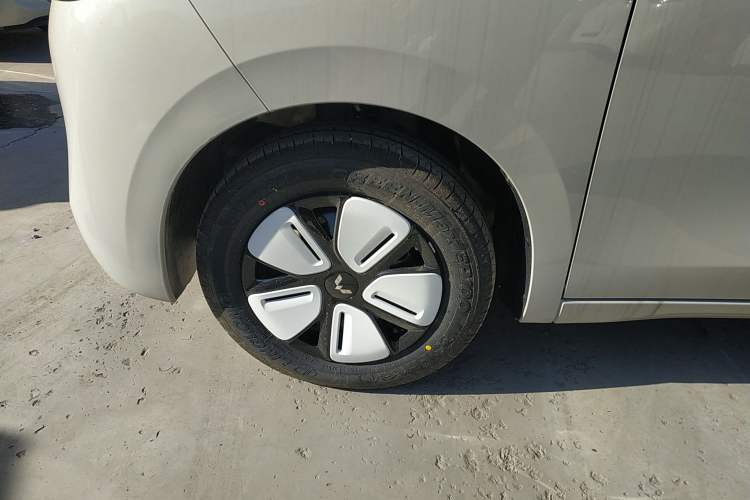 Used Wuling Hongguang MINIEV 2025 Four-Door Version Advanced Edition
