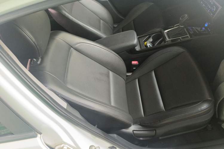 Used Hyundai Mistra 2014 1.8L Automatic Smart GLS
