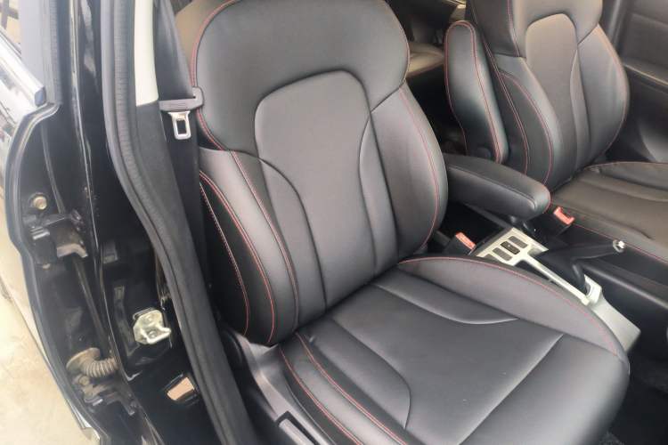 Used Haval H6 2016 Upgraded Model 1.5T Automatic Two-Wheel Drive Elite Version
