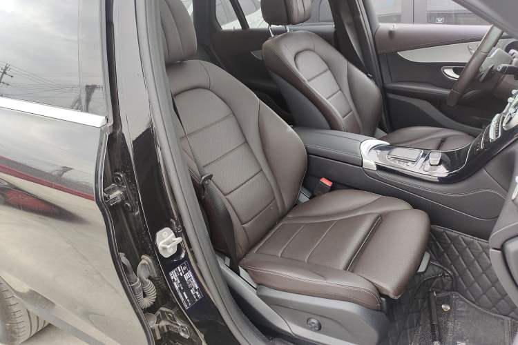 Used Mercedes-Benz GLC 2022 GLC 260 L 4MATIC Dynamic Edition
