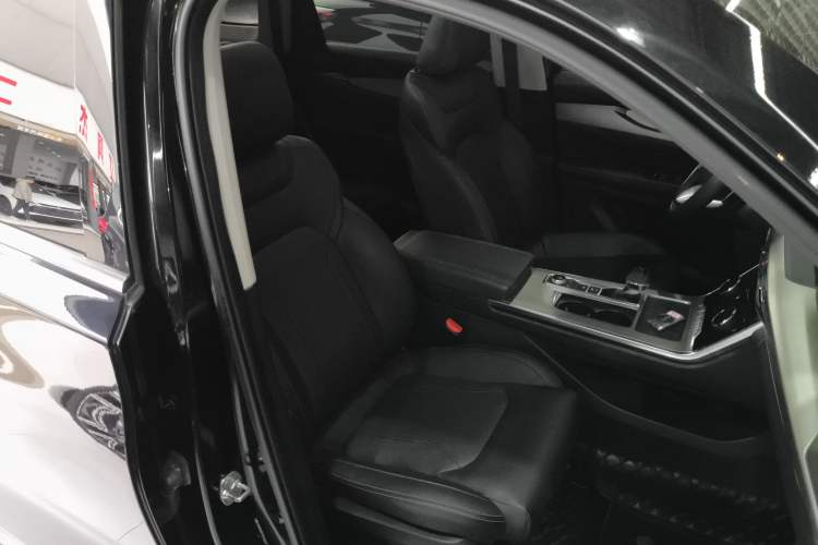 Used  Lanyue 2022 Explore Edition 400T Four-Wheel Drive Star Edition 5 Seats
