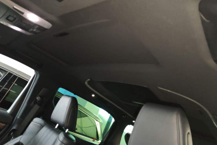 Used Toyota Vellfire 2023 Crown Dual-Engine 2.5L HV Prestige Edition