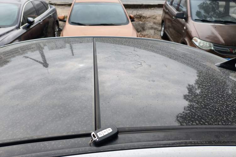 Used Hyundai Sonata 2014 2.0L Automatic Luxury Edition
