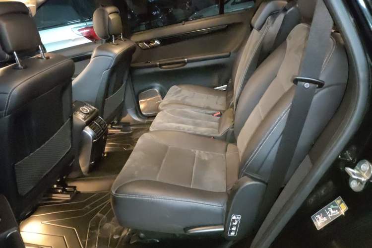 Used Mercedes-Benz R-Class 2014 R 320 4MATIC Business Model
