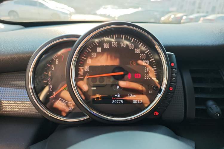 Used  MINI 2015 1.5T COOPER Fun Five-Door Edition
