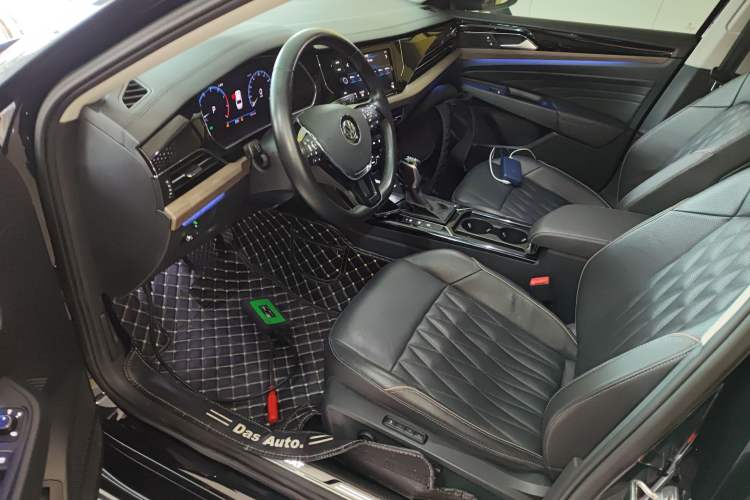 Used Volkswagen Passat 2019 330TSI Luxury Edition China VI Standard
