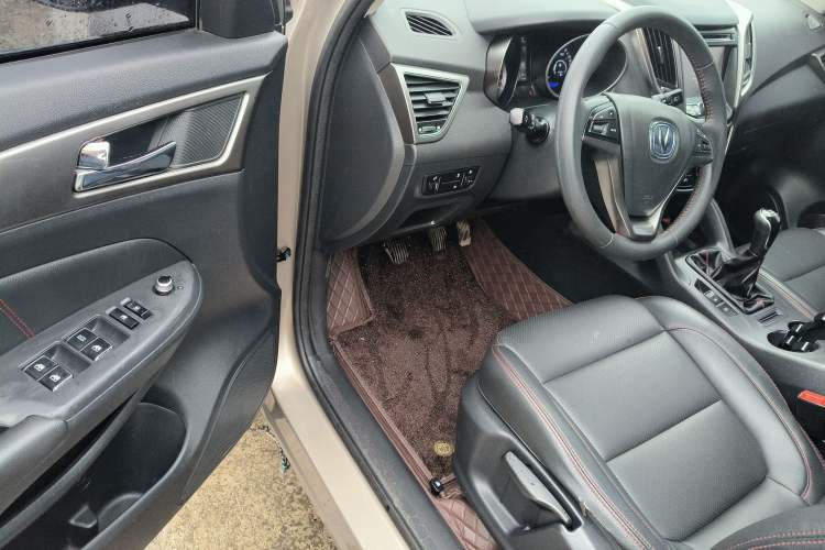 Used Changan CS75 2014 2.0L Manual Luxury Version China IV Standard