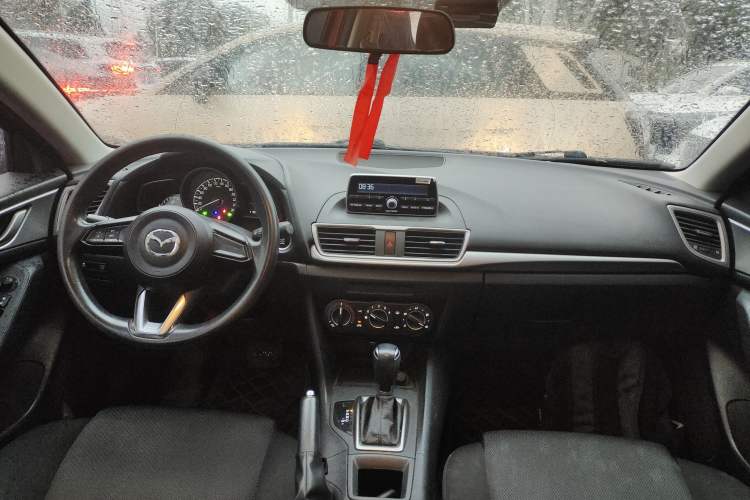 Used Mazda Mazda 3 Axela 2017 Sedan 1.5L Automatic Comfort Model Emission Standard China V
