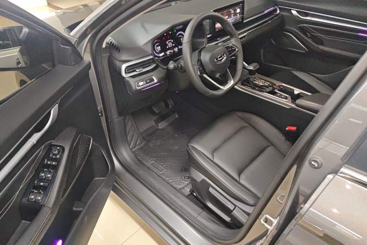 Used Geely Auto Emgrand 2022 4th Generation 1.5L CVT Luxury Model
