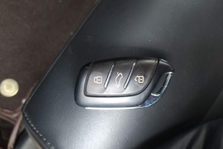 Used MG 5 2021 Revised Version 180 DVVT CVT Youth Luxury Edition