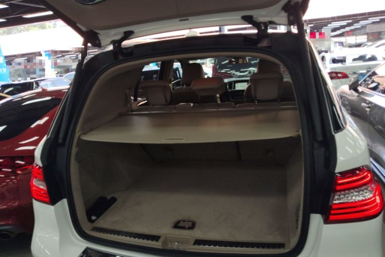 Used Mercedes-Benz M-Class 2014 ML 400 4MATIC Dynamic Model