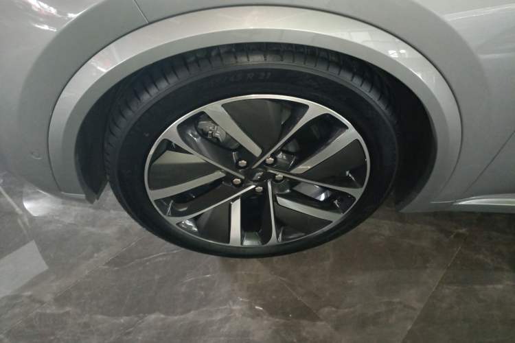 Used Li Auto L8 2023 Pro Model