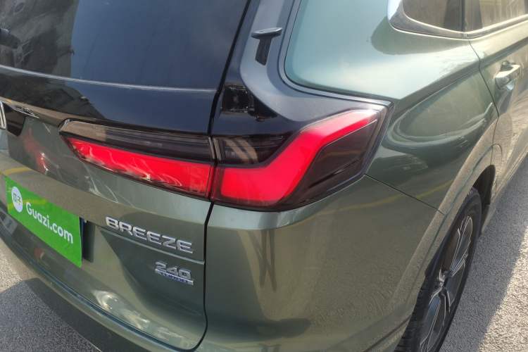 Used Honda Breeze 2023 240TURBO Four-Wheel Drive Luxury Edition 5 Seats
