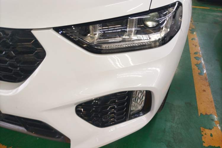 Used Wey VV5 2017 2.0T Ultra-Luxury Version
