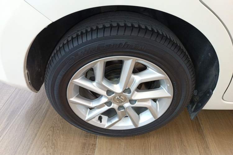 Used Nissan Tiida 2021 1.6L CVT Cool Edition
