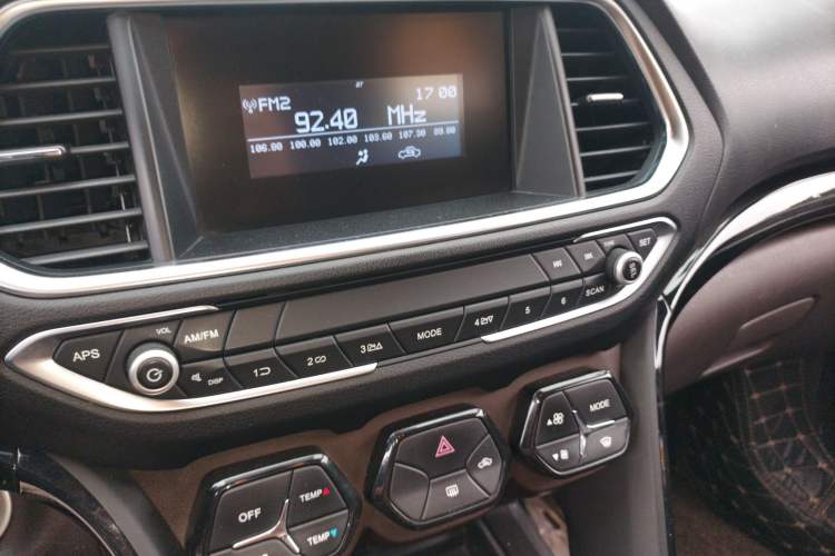 Used GAC Trumpchi GS4 2017 235T G-DCT Two-Wheel Drive Elite Edition
