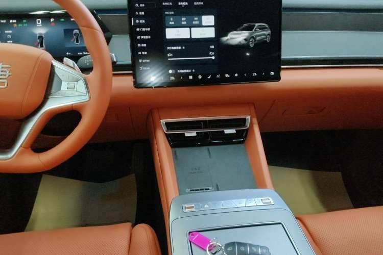 Used BYD Tang L 2025 DM 175KM Drone Player Edition
