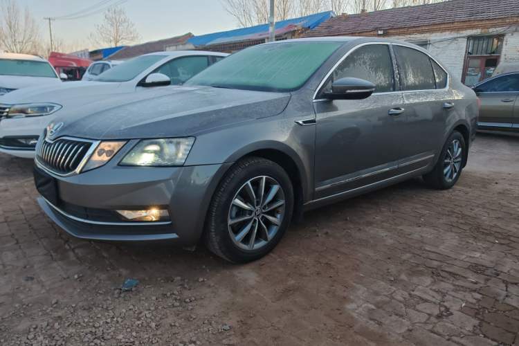 Used Skoda Octavia 2019 1.5L Automatic SmartDrive Comfort Edition China VI Standard
