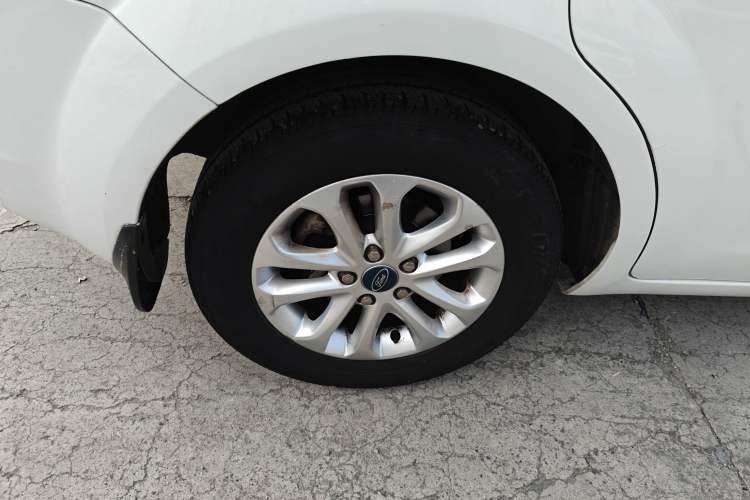 Used Ford Focus 2013 Hatchback Classic 1.8L Manual Base Model
