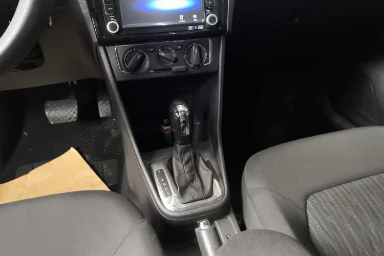 Used Volkswagen Jetta 2015 1.6L Automatic Comfort Model
