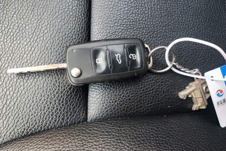 Used Volkswagen Polo 2014 1.6L Automatic Comfort Edition