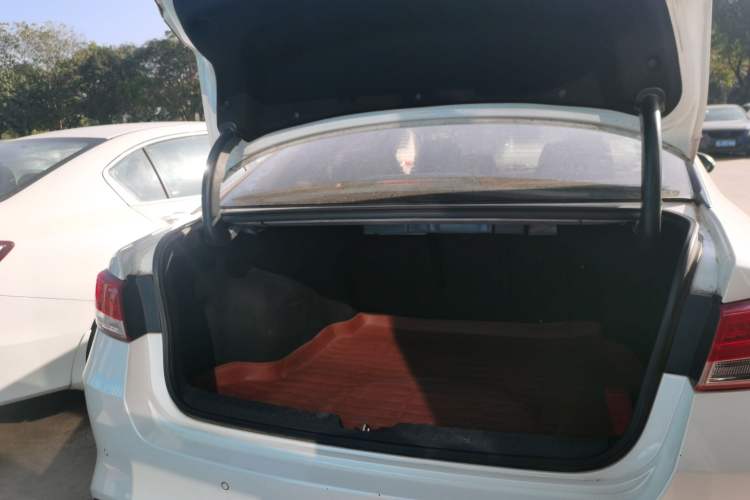 Used Kia K5 2016 1.6T Automatic LUX
