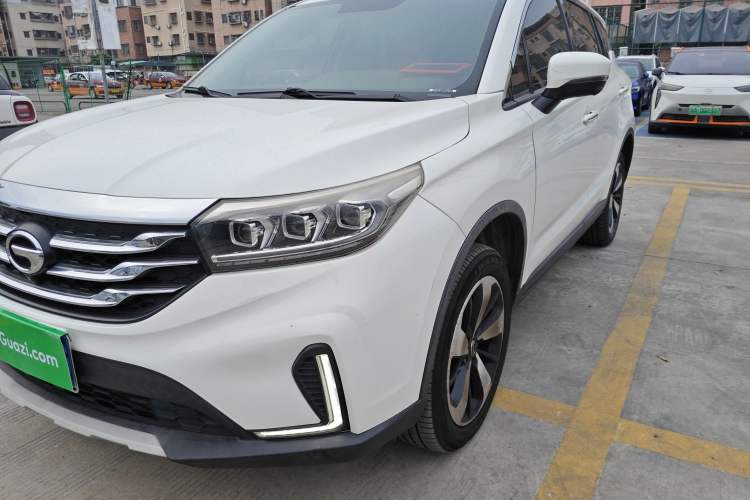 Used GAC Trumpchi GS4 2018 235T Automatic Two-Wheel Drive Luxury Smart Connectivity Millionth Anniversary Edition
