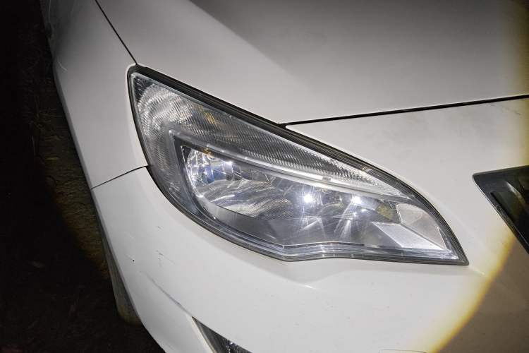 Used Buick GT 2014 XT 1.6L Automatic Fashion Edition