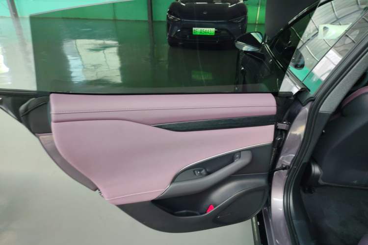 Used  SU7 2024 Rear-Drive Long-Range Intelligent Driving Version
