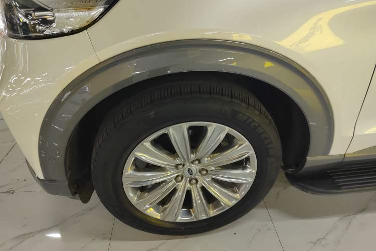 Used Ford Explorer 2020 EcoBoost 285 4x4 Titanium Edition 6 Seats
