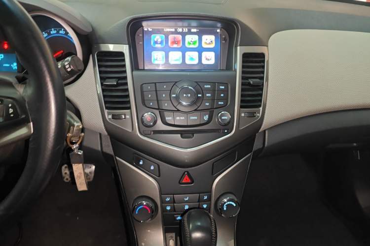 Used Chevrolet Cruze 2013 Hatchback 1.6L Automatic Luxury Model
