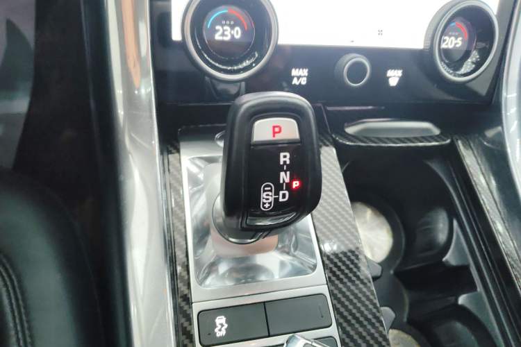 Used Land Rover Range Rover Sport 2020 3.0 L6 SE