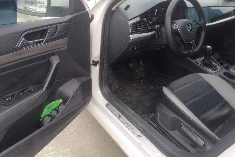 Used Volkswagen Lavida 2022 280TSI DSG Comfort Edition
