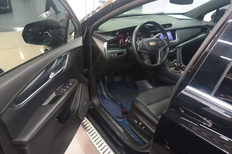 Used Cadillac XT5 2022 2.0T Two-Wheel Drive Luxury Version
