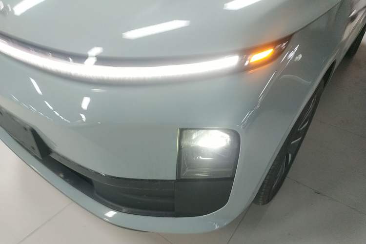 Used Li Auto L6 2025 Pro Smart Refresh Edition

