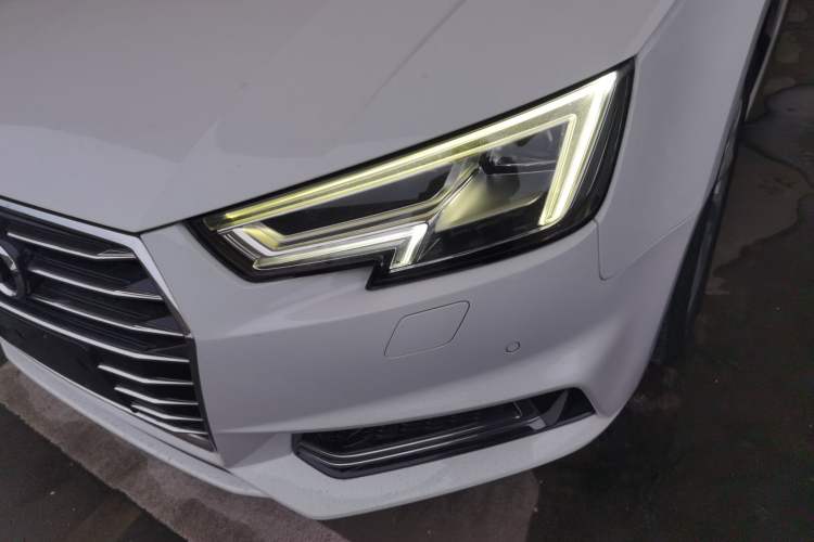 Used Audi A4L 2018 30th Anniversary Edition 40 TFSI Trendy Model