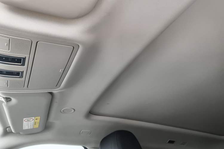 Used Land Rover Range Rover Evoque 2023 Aurora L 249 PS Collins Antique Bronze Special Edition
