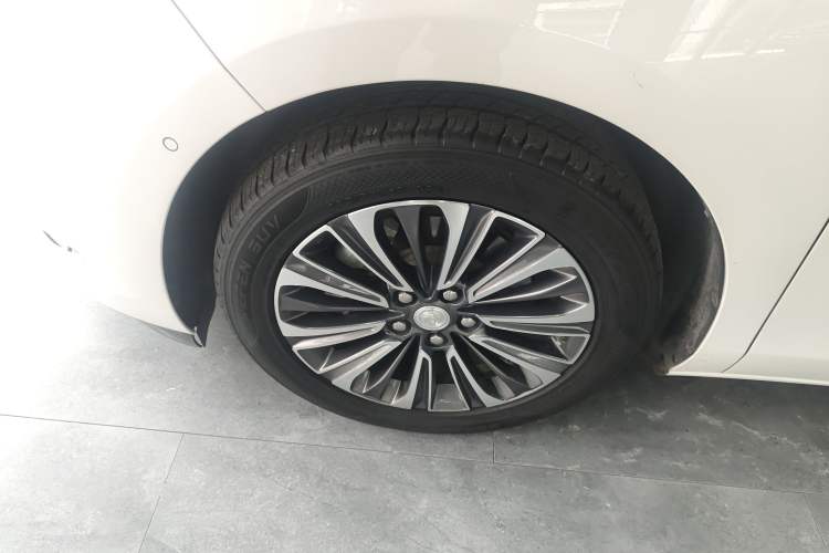 Used Buick GL8 2021 ES Landtrek 653T Smart Luxury Model
