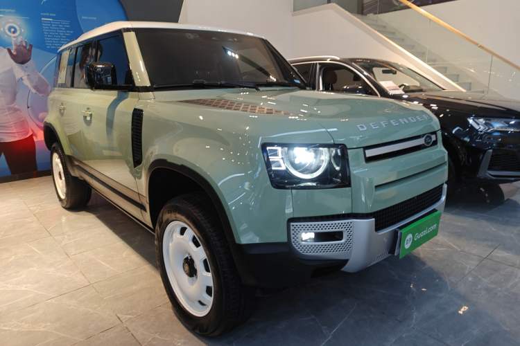 Used Land Rover Defender 2023 110 3.0T P400 75th Anniversary Legend Edition
