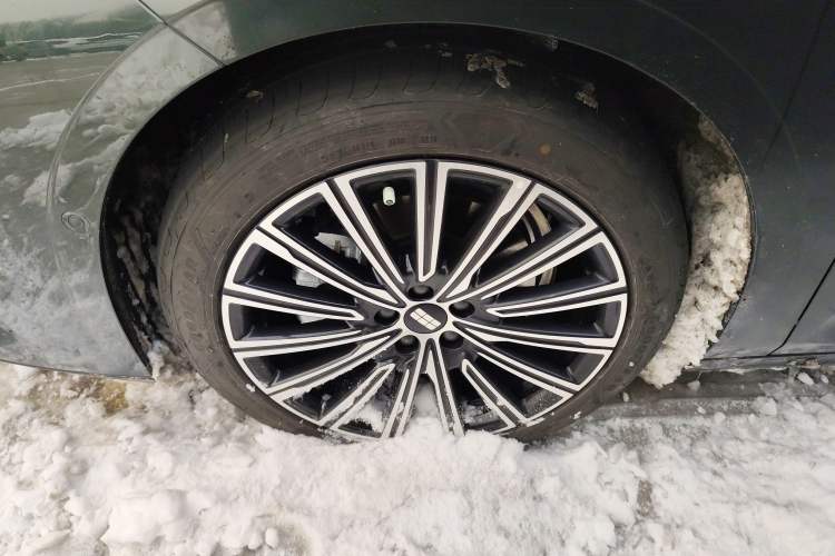 Used  Galaxy 8 2025 130km EM-P Starship Edition