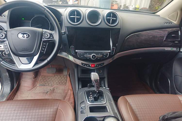 Used BYD S7 2017 2.0T Automatic Prestige Edition