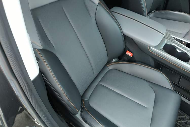 Used Oshan Z6 2023 Blue Whale 1.5T DCT Smart Edition
