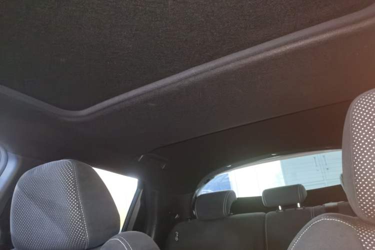 Used Infiniti ESQ 2014 1.6L Spontaneous Edition
