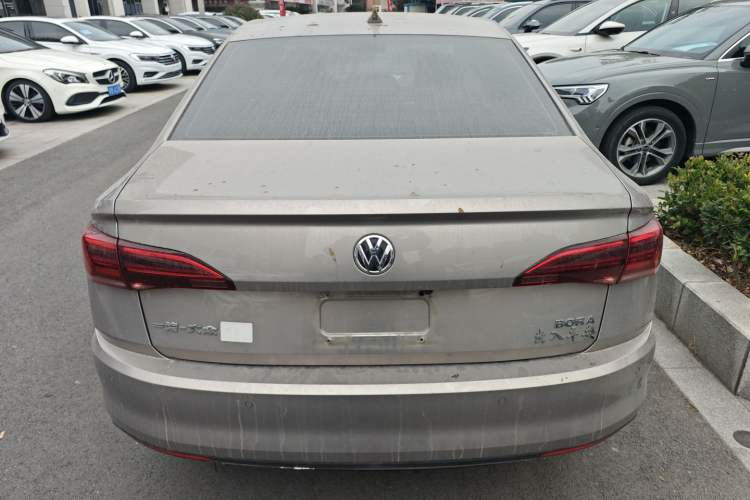 Used Volkswagen Bora 2020 1.5L Automatic Fashion Edition
