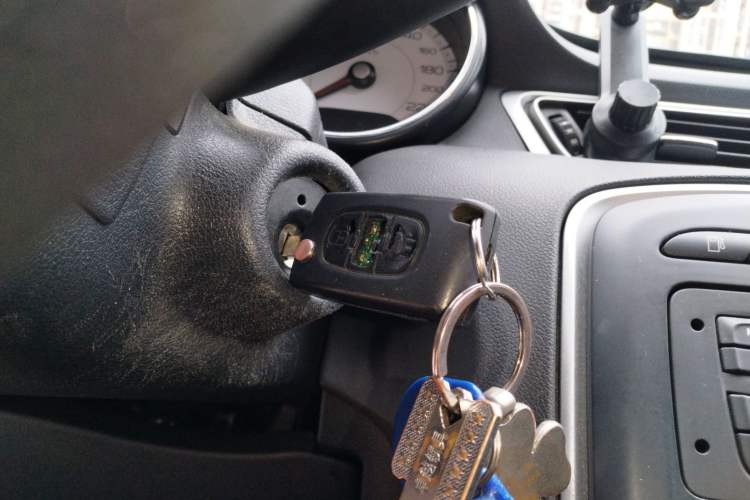 Used Peugeot 308 2014 Enjoy Edition Classic 1.6L Manual YouShang Model