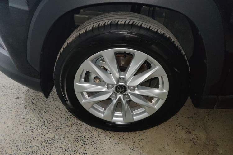 Used Toyota Corolla Cross 2024 2.0L Smart Electric Hybrid Dual-Engine Pioneer Edition
