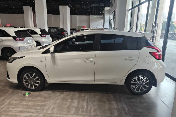 Used Toyota YARiS L 2021 1.5L CVT Luxury Edition
