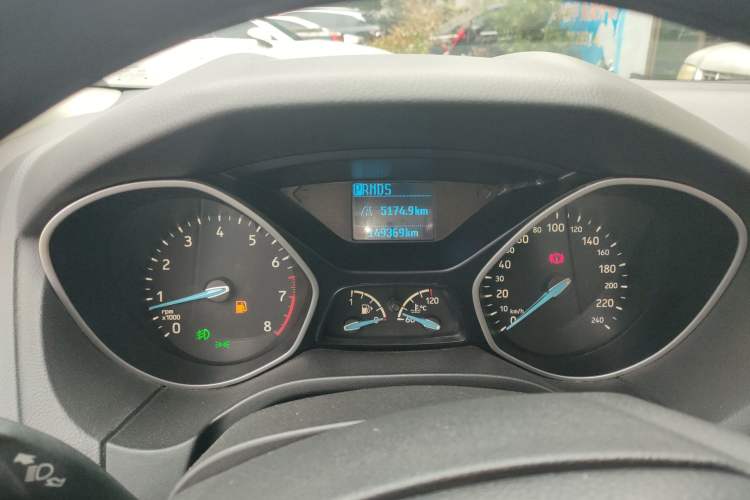 Used Ford Focus 2015 Sedan 1.6L Automatic Comfort Model
