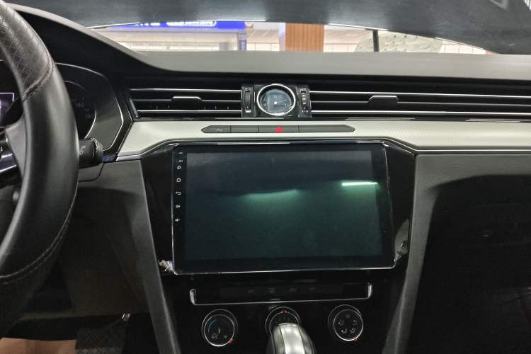 Used Volkswagen Magotan 2018 330TSI DSG Advanced Model
